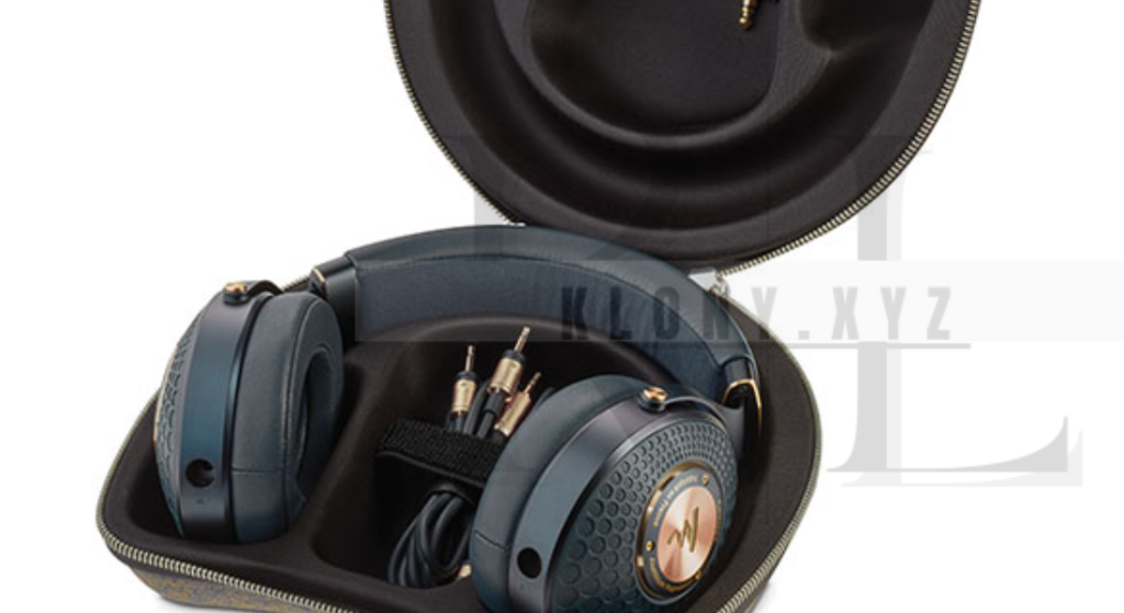 Focal Celestee Blue